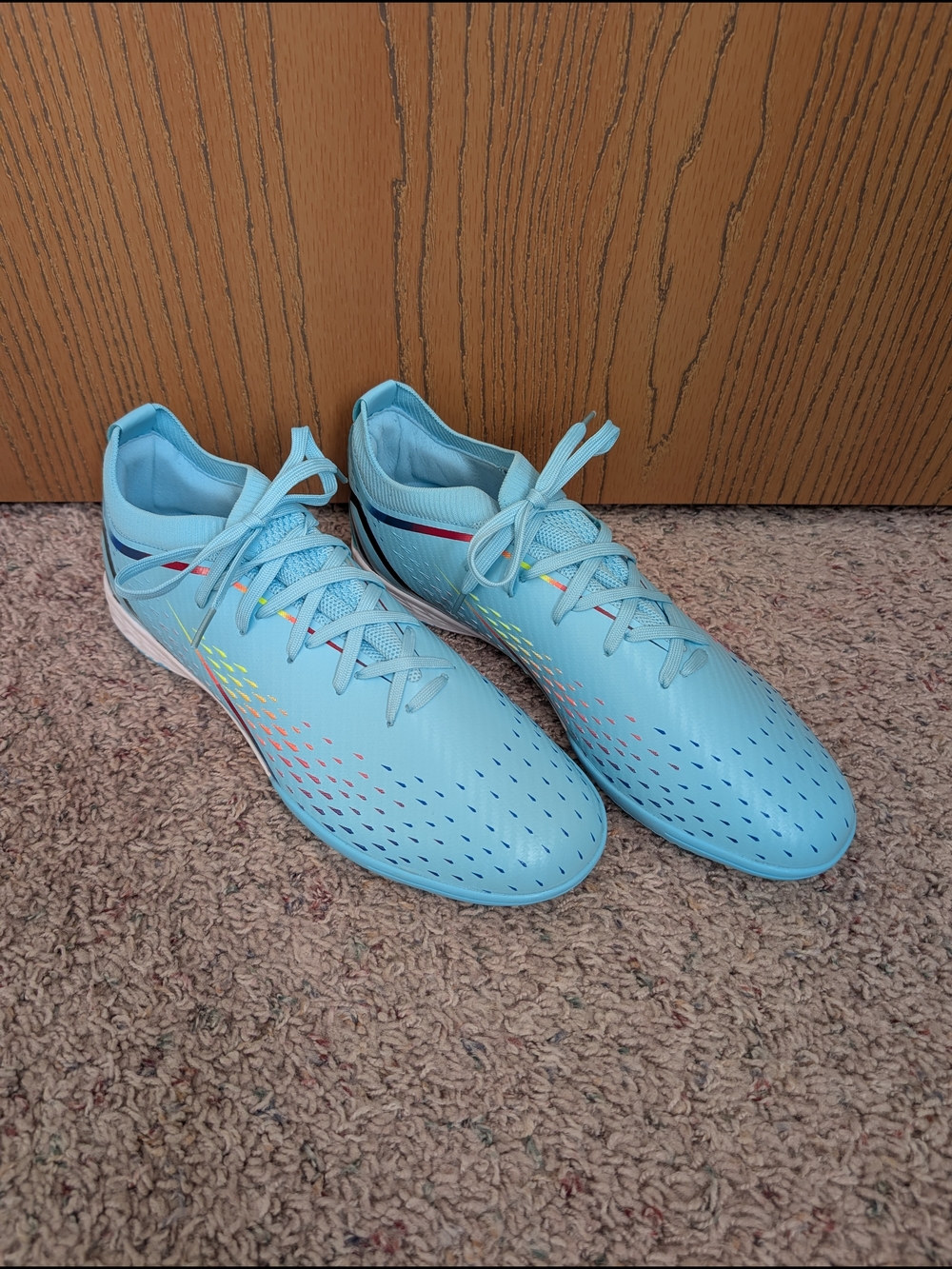 Light Blue Men's Athletic Training Shoes
